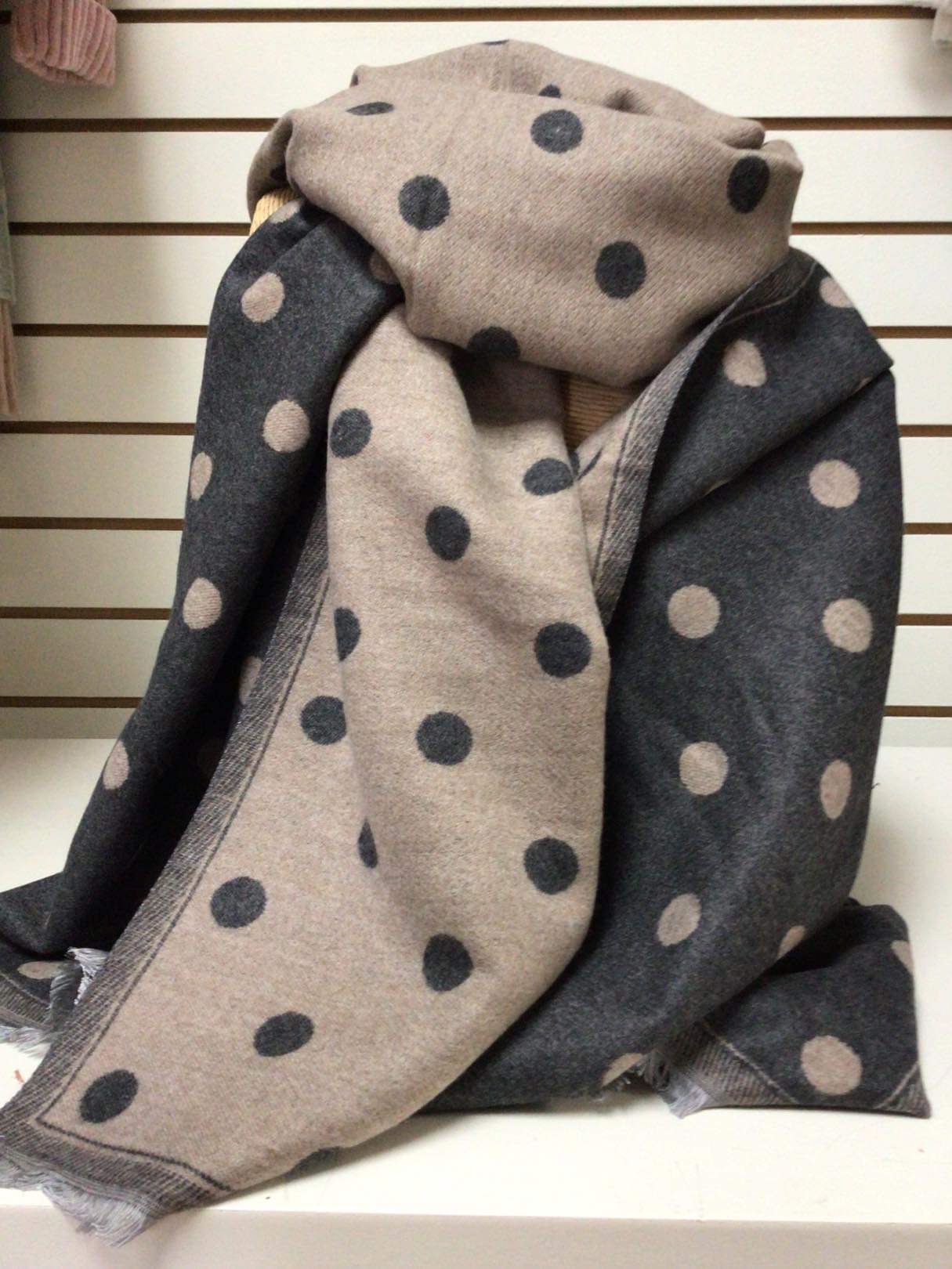 Foulard réversible à pois - 610110071Taupe - 