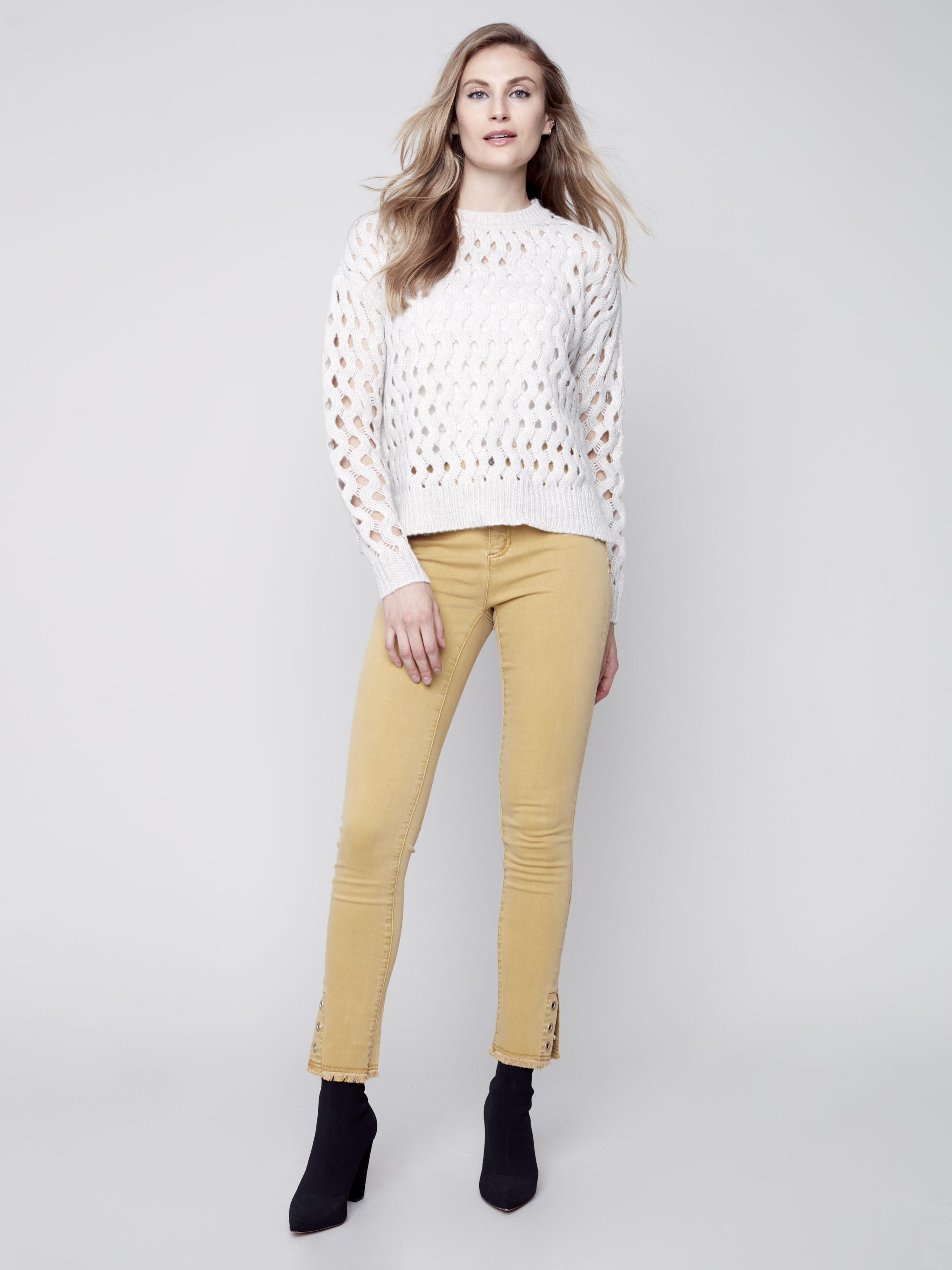 Jean coupe slim détails oeillets - C5442 - Charlie B