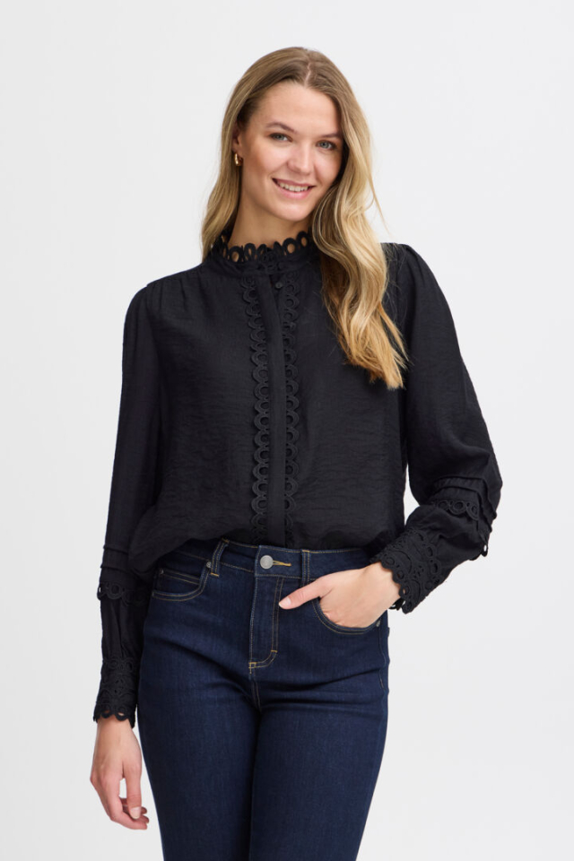 Blouse BLONDIE avec détail à la manche et au collet - FR20614151N - Fransa